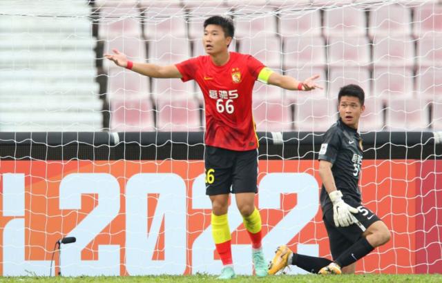 搜狐体育首页-五一回顾：亚冠收官 艾克森时隔5个月回归球场