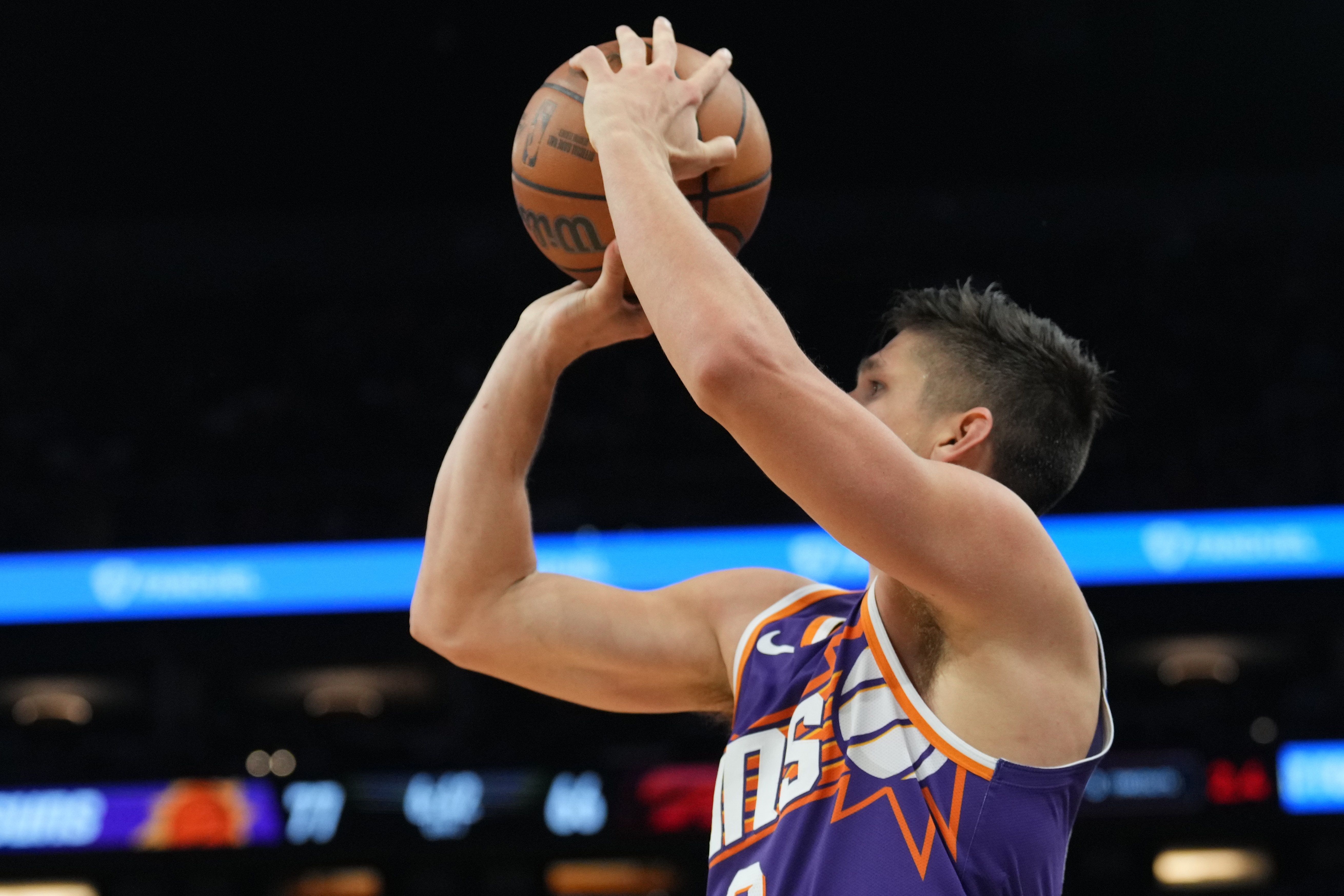 搜狐体育首页-三分11中1！太阳阿伦：没有舒服的接球就投 有8球出手感觉不错